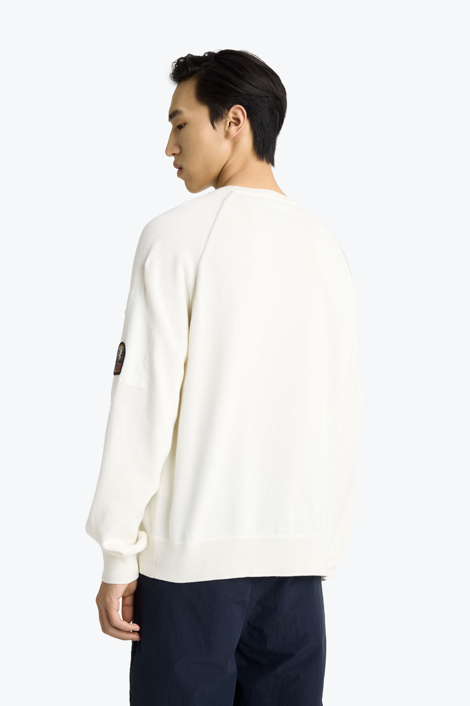BARR - SWEATER CON CUELLO REDONDO