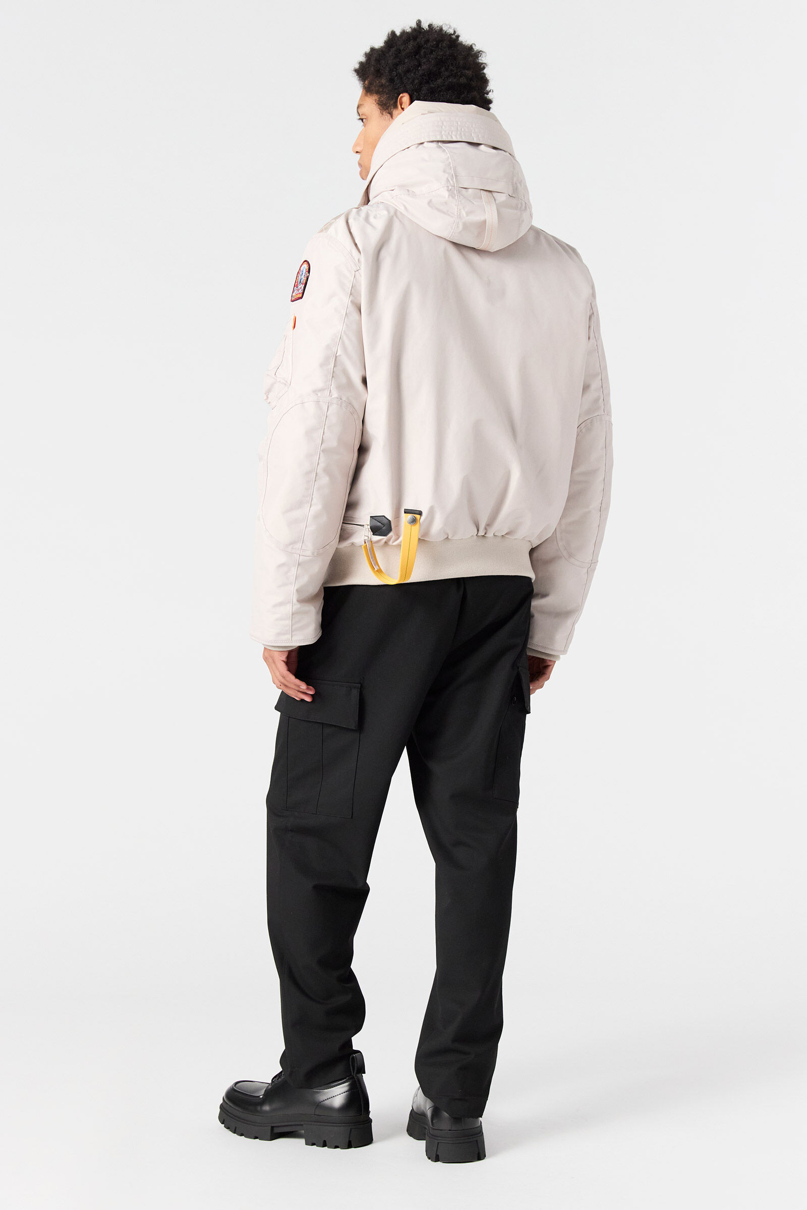 GOBI - CHAQUETA BOMBER CON CAPIZ -