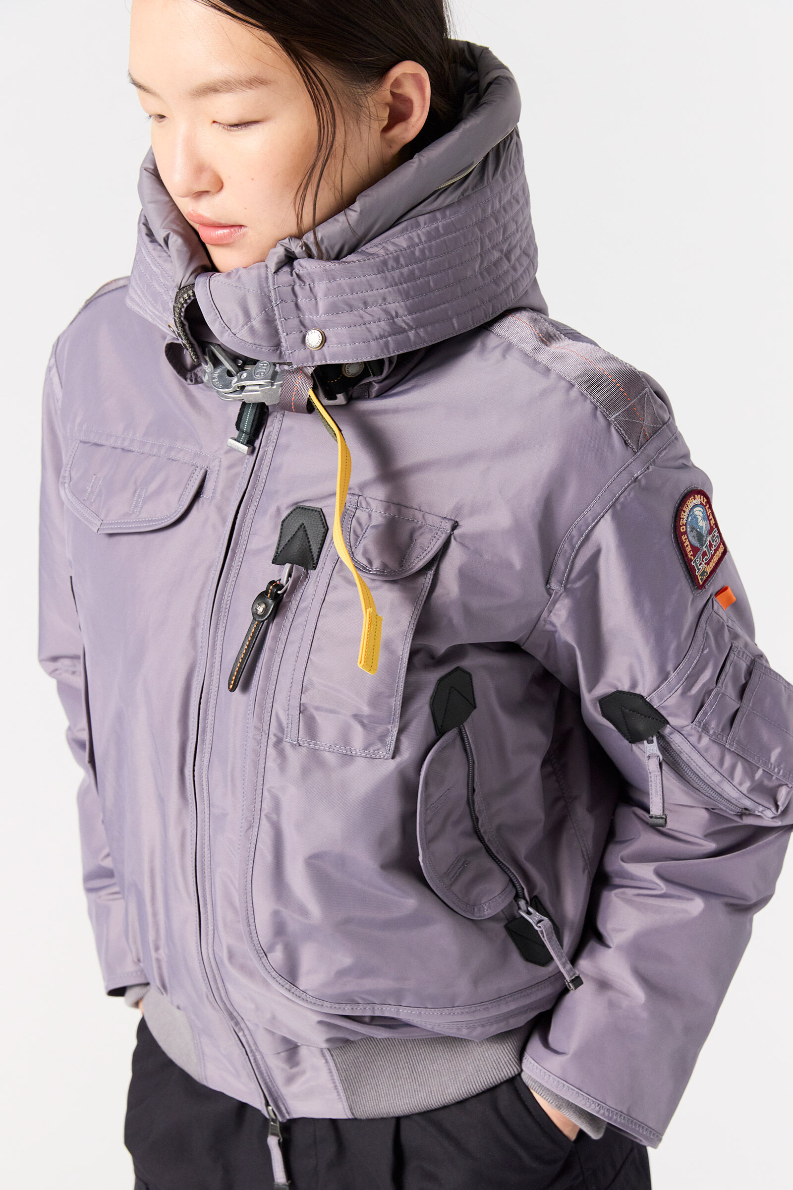 GOBI - CHAQUETA BOMBER CON CAPIZ