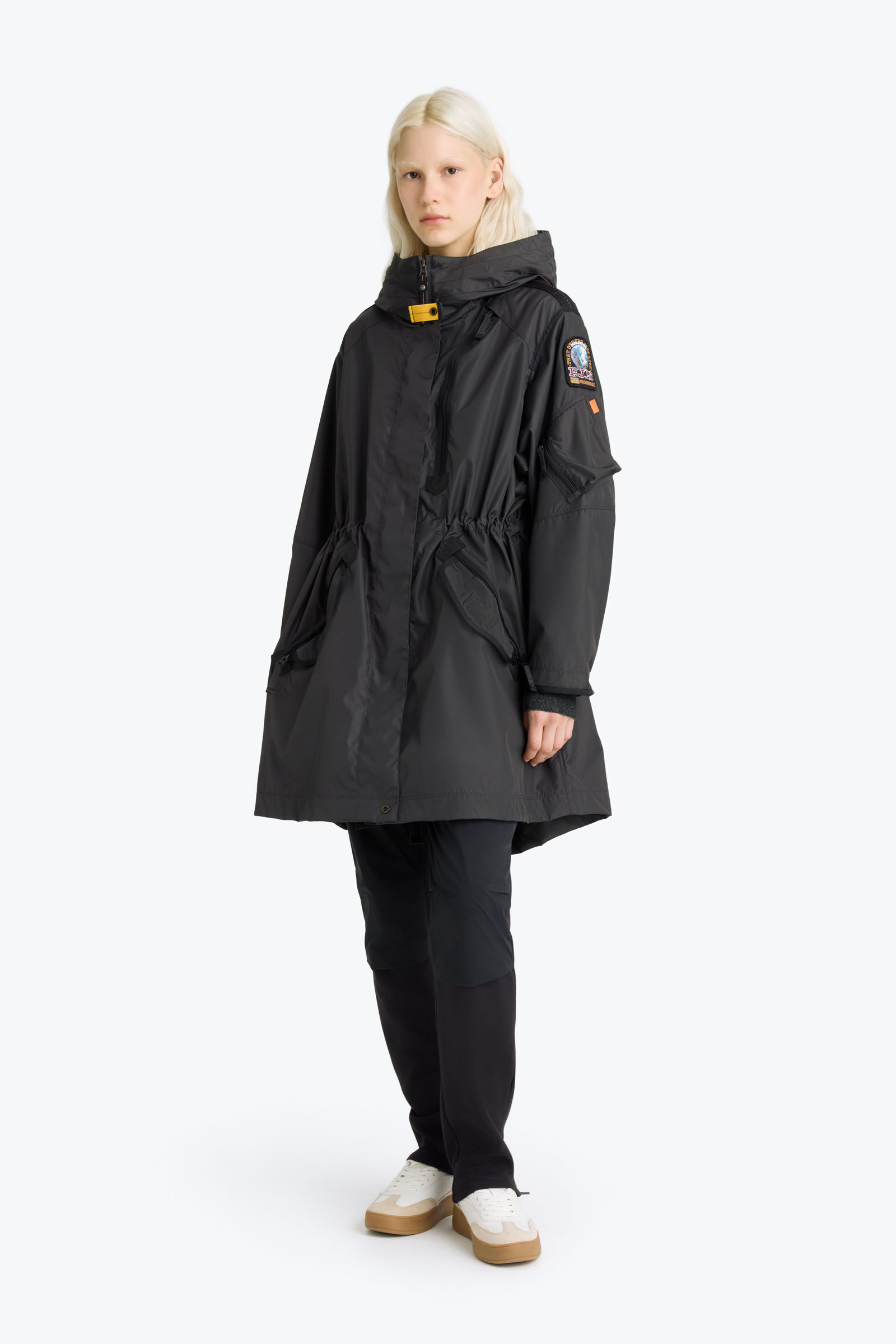TANK - PARKA CON CAPIZOL