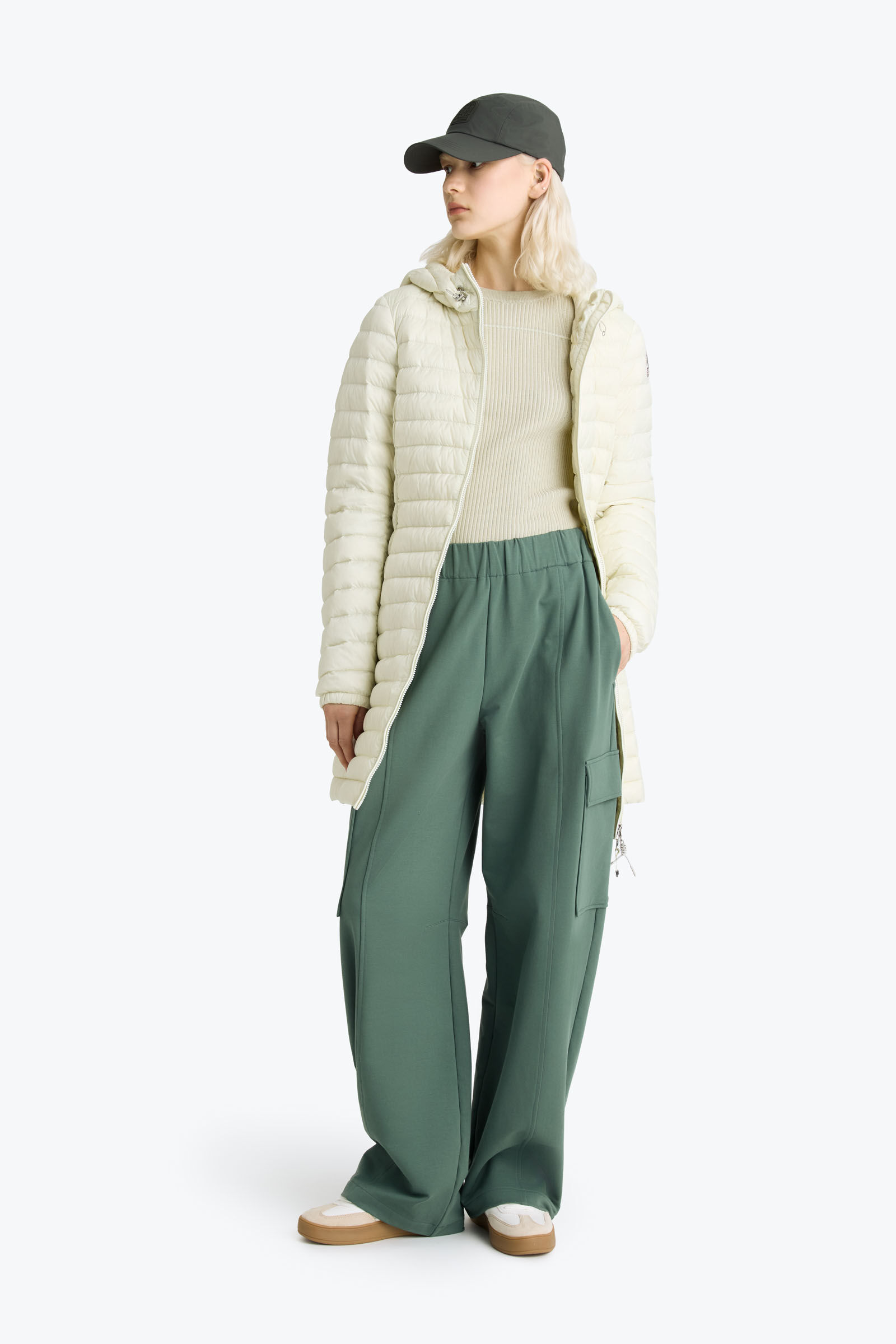 MEREDITH - CHAQUETA CON CAPIZ DE PLUMA