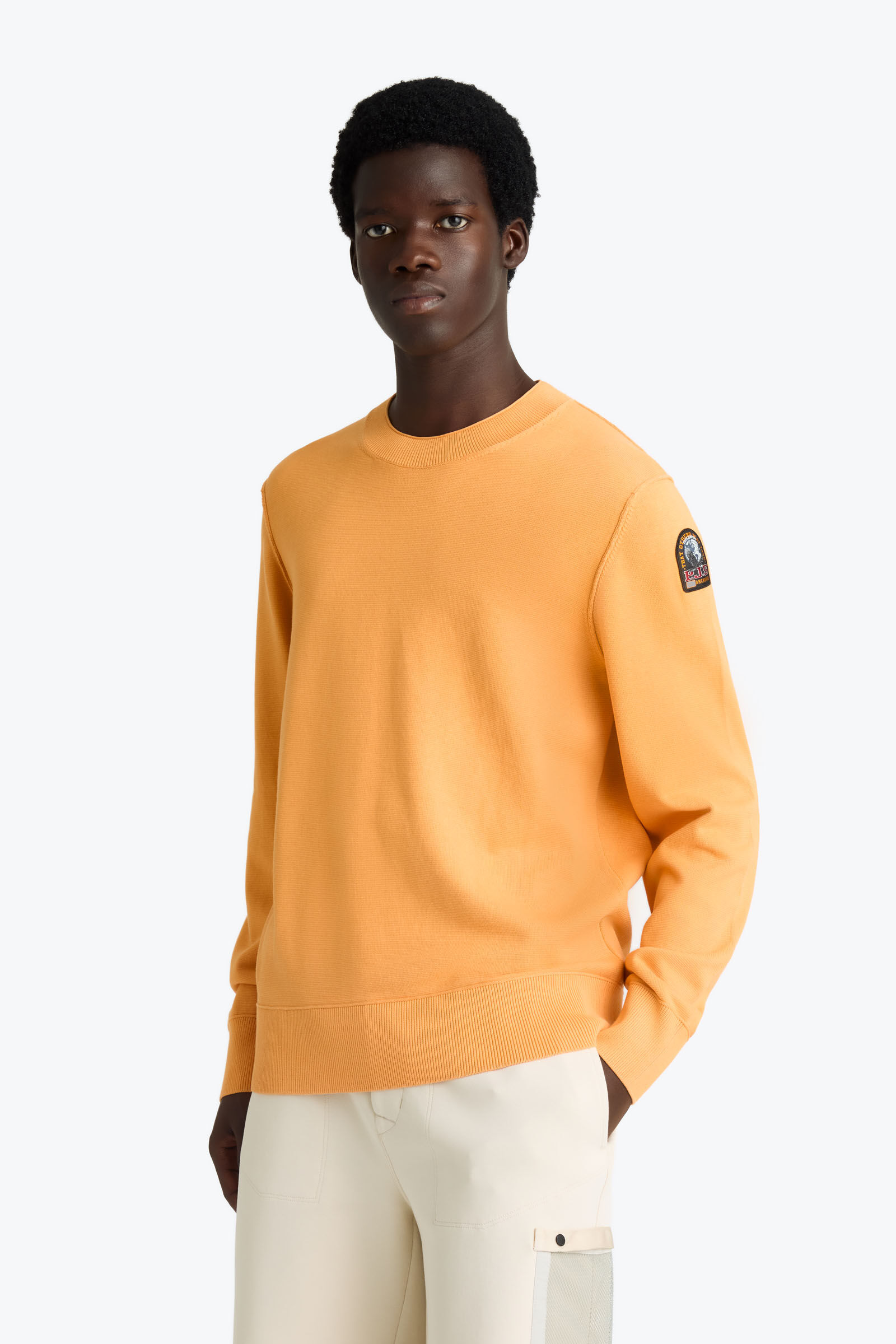 BASIC BRAW - SWEATER CON CUELLO REDONDO